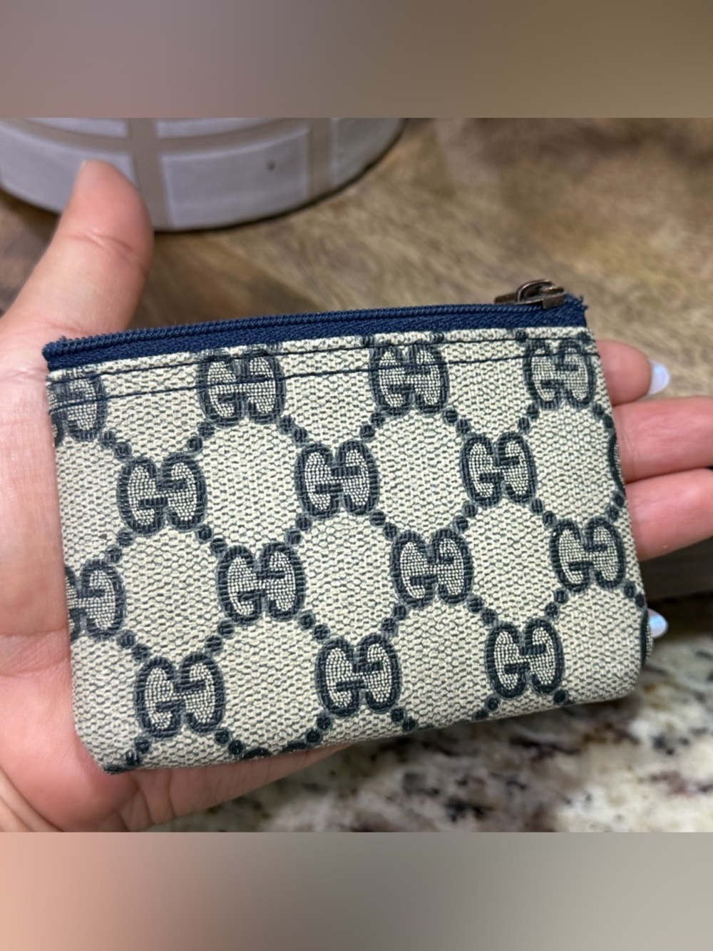 Vintage Gucci Canvas Monogram Wallet, makeup bag & Pouches - Picture 10 of 16